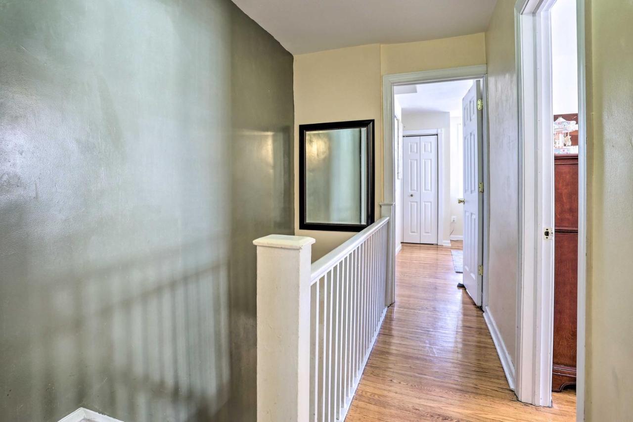Holiday home Suburban With Backyard Patio Less Than 7 Miles To Dtwn! *